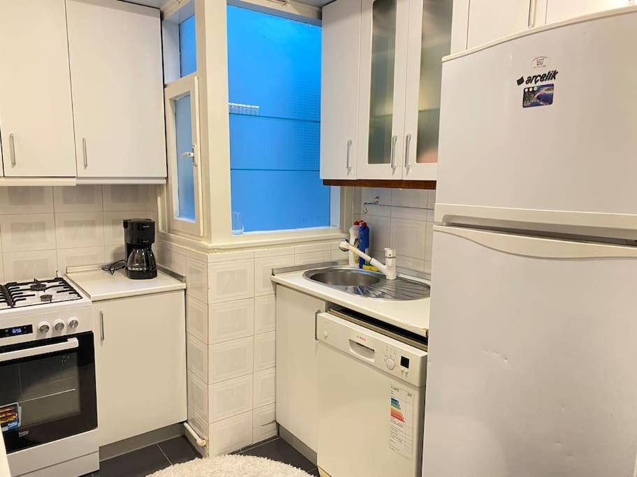 Comfy - Spacious Flat On The Kadikoey Seaside Daire İstanbul Dış mekan fotoğraf